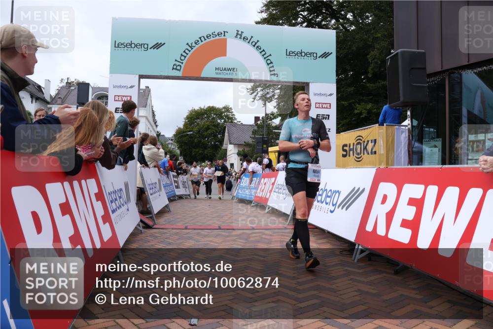 30.08.2026 - Blankeneser Heldenlauf Lena Gebhardt http://msf.ph/oto/10062874 30.08.2026 12:34:40 Ziel 2311, 2371, 2372, 2928, 4347, 4449 meine-sportfotos.de