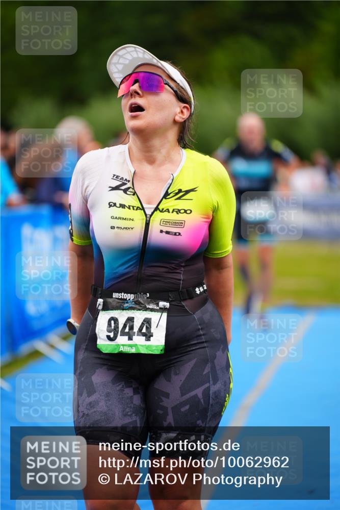 30.08.2026 - Elbe Triathlon Hamburg LAZAROV Photography http://msf.ph/oto/10062962 30.08.2026 11:51:25 Ziel 944, 1347 meine-sportfotos.de