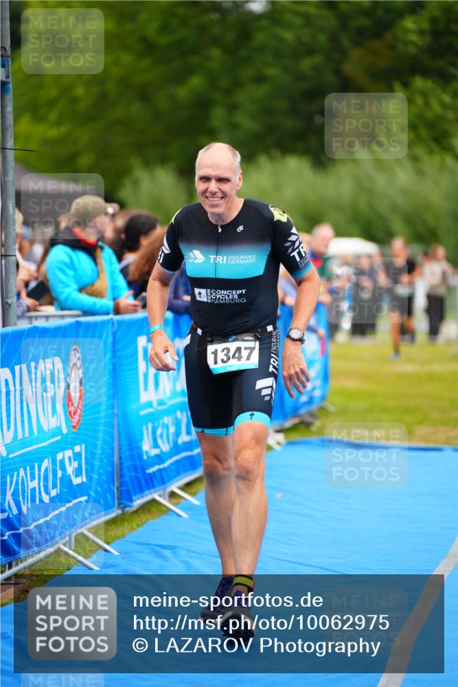 30.08.2026 - Elbe Triathlon Hamburg LAZAROV Photography http://msf.ph/oto/10062975 30.08.2026 11:51:28 Ziel 1347 meine-sportfotos.de
