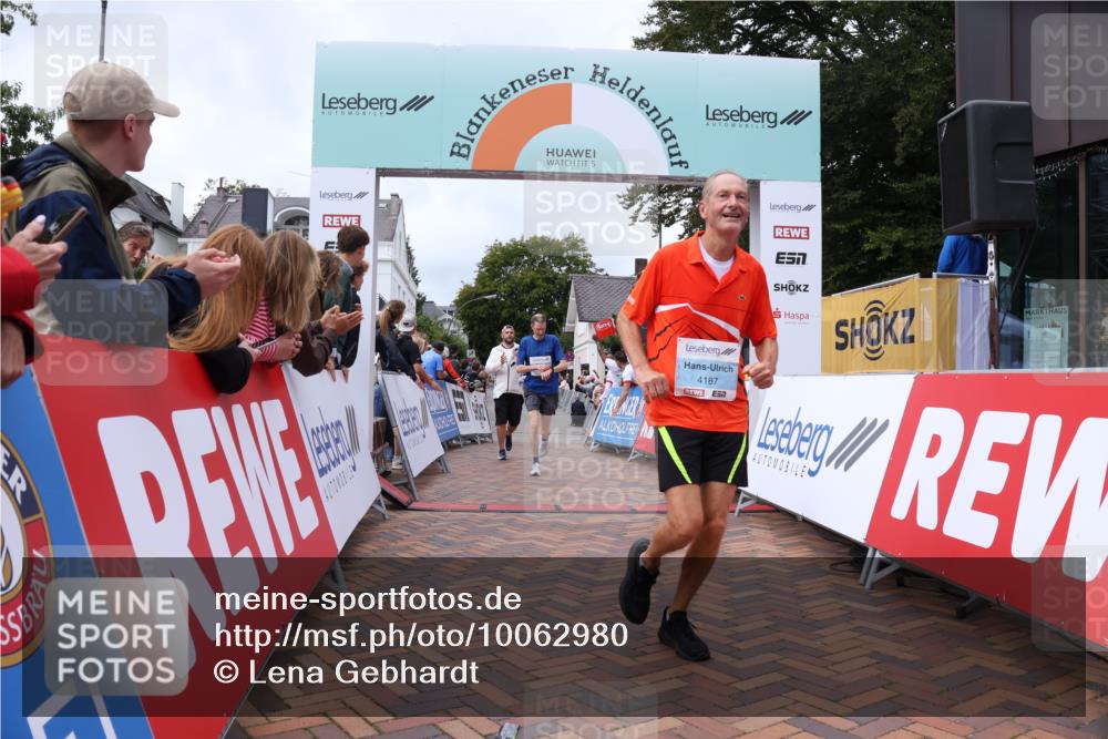 30.08.2026 - Blankeneser Heldenlauf Lena Gebhardt http://msf.ph/oto/10062980 30.08.2026 12:34:59 Ziel 2628, 4095, 4187, 4191, 4435 meine-sportfotos.de