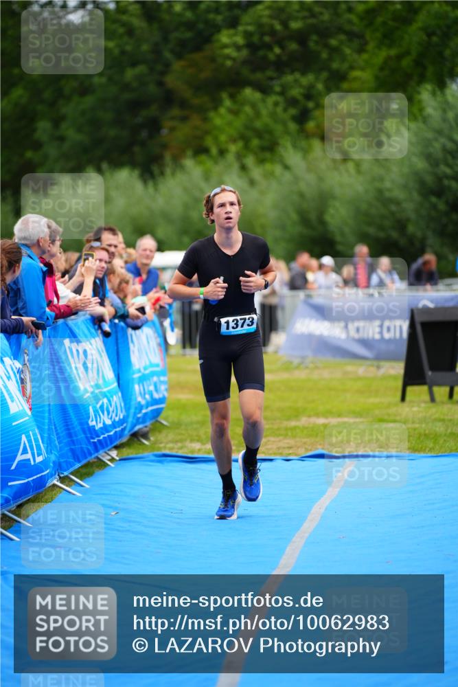 30.08.2026 - Elbe Triathlon Hamburg LAZAROV Photography http://msf.ph/oto/10062983 30.08.2026 11:51:37 Ziel 1373, 1516 meine-sportfotos.de