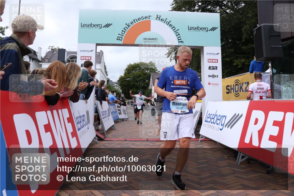 30.08.2026 - Blankeneser Heldenlauf Lena Gebhardt http://msf.ph/oto/10063021 30.08.2026 12:35:15 Ziel 4036, 4321, 4439, 4471 meine-sportfotos.de