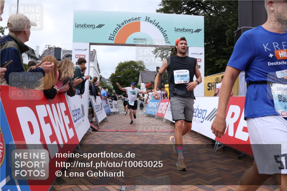 30.08.2026 - Blankeneser Heldenlauf Lena Gebhardt http://msf.ph/oto/10063025 30.08.2026 12:35:16 Ziel 4036, 4321, 4439, 4471 meine-sportfotos.de