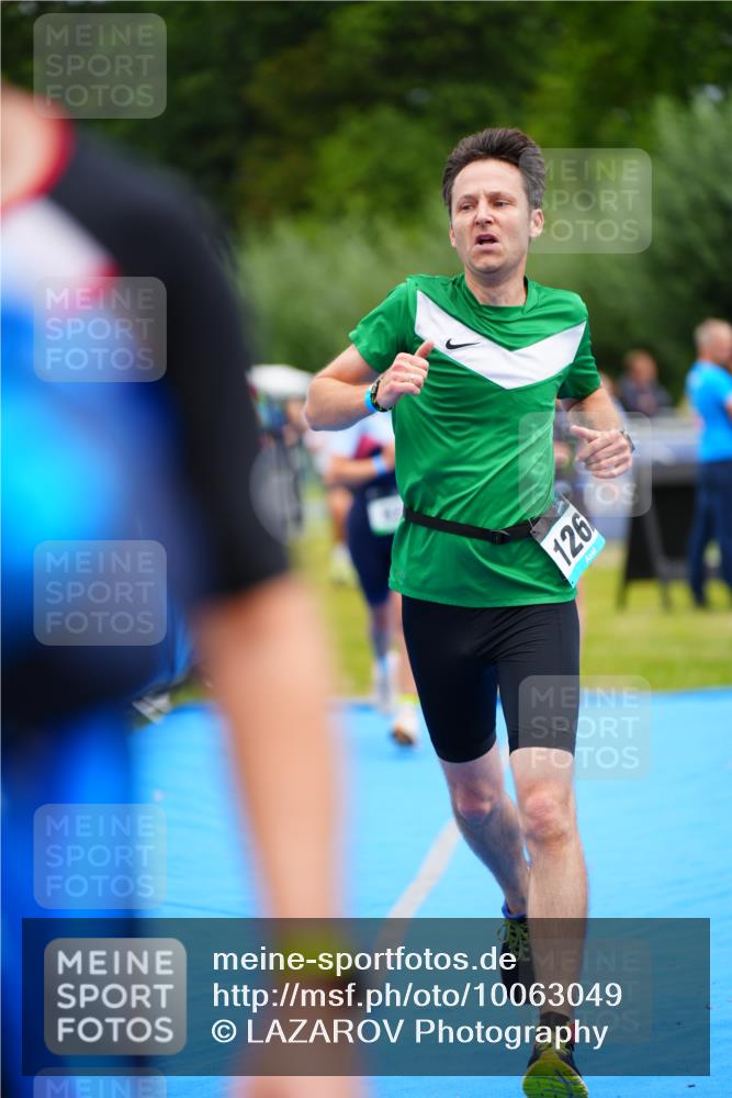 30.08.2026 - Elbe Triathlon Hamburg LAZAROV Photography http://msf.ph/oto/10063049 30.08.2026 11:51:57 Ziel 822, 980, 1262, 1281 meine-sportfotos.de