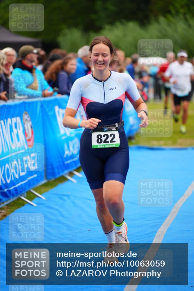 30.08.2026 - Elbe Triathlon Hamburg LAZAROV Photography http://msf.ph/oto/10063059 30.08.2026 11:52:00 Ziel 822, 980, 1262, 1281, 1331, 1455 meine-sportfotos.de