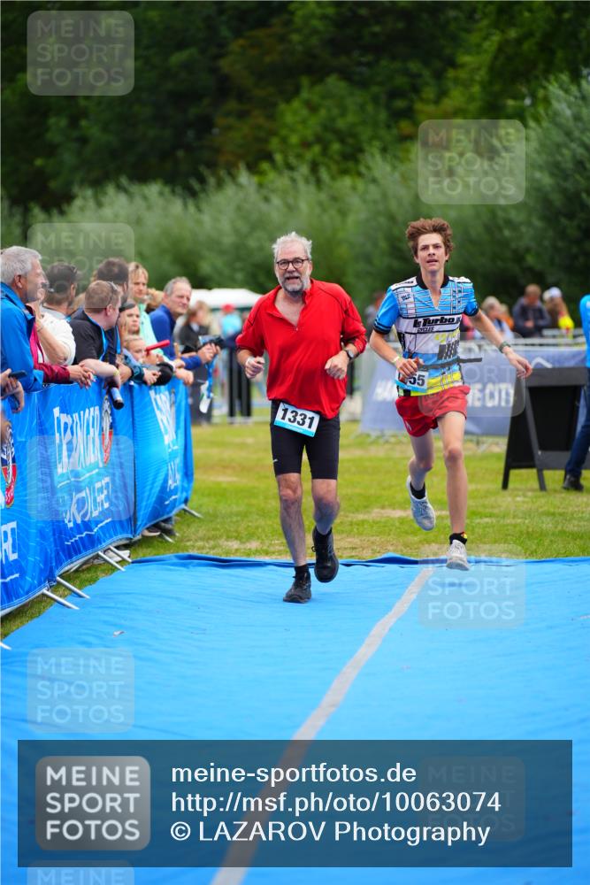 30.08.2026 - Elbe Triathlon Hamburg LAZAROV Photography http://msf.ph/oto/10063074 30.08.2026 11:52:05 Ziel 1281, 1331, 1455 meine-sportfotos.de