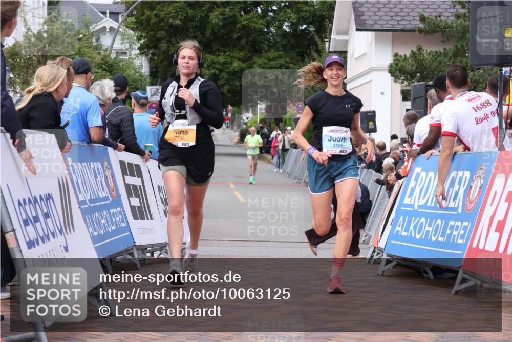 30.08.2026 - Blankeneser Heldenlauf Lena Gebhardt http://msf.ph/oto/10063125 30.08.2026 12:35:41 Ziel 2786, 4105, 4360, 4391 meine-sportfotos.de