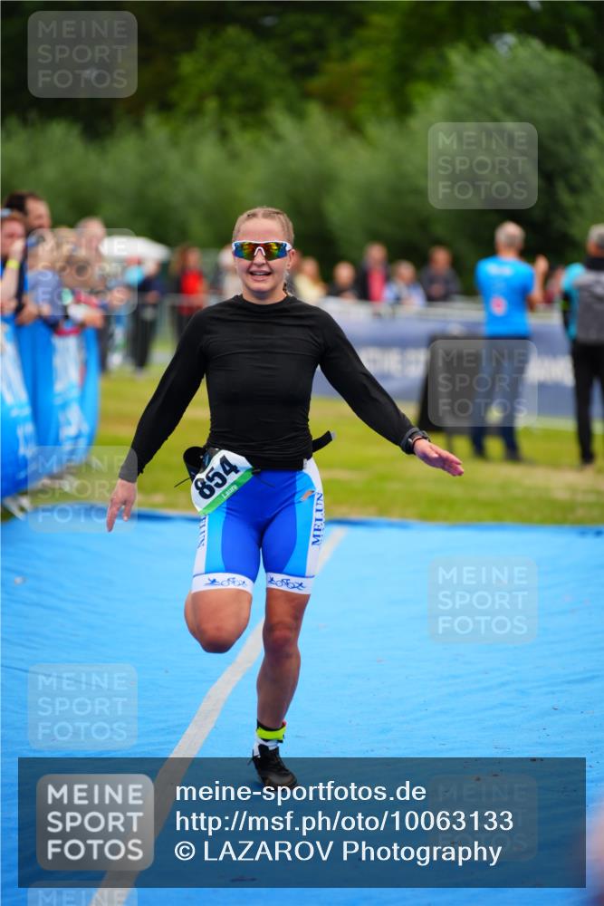 30.08.2026 - Elbe Triathlon Hamburg LAZAROV Photography http://msf.ph/oto/10063133 30.08.2026 11:52:34 Ziel 854 meine-sportfotos.de