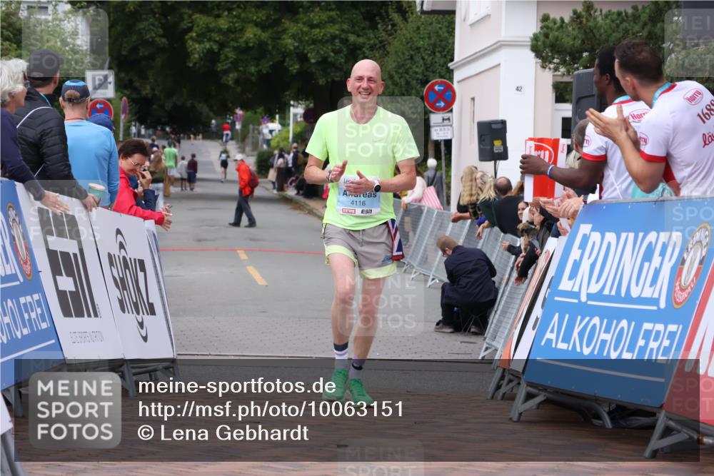 30.08.2026 - Blankeneser Heldenlauf Lena Gebhardt http://msf.ph/oto/10063151 30.08.2026 12:35:52 Ziel 4116 meine-sportfotos.de