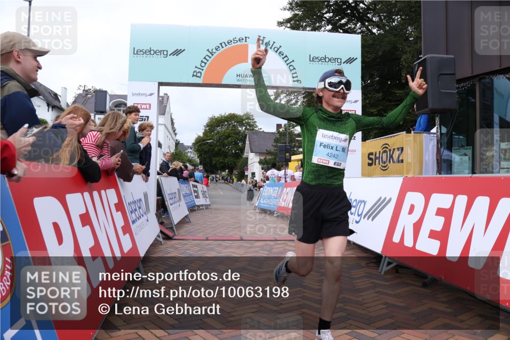 30.08.2026 - Blankeneser Heldenlauf Lena Gebhardt http://msf.ph/oto/10063198 30.08.2026 12:36:31 Ziel 4242 meine-sportfotos.de