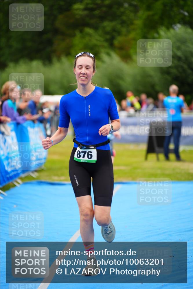 30.08.2026 - Elbe Triathlon Hamburg LAZAROV Photography http://msf.ph/oto/10063201 30.08.2026 11:53:34 Ziel 876, 902, 1426 meine-sportfotos.de