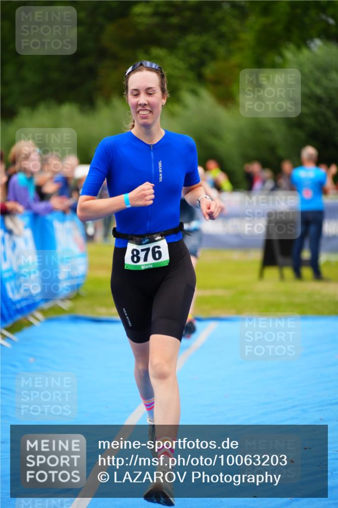 30.08.2026 - Elbe Triathlon Hamburg LAZAROV Photography http://msf.ph/oto/10063203 30.08.2026 11:53:34 Ziel 876, 902, 1426 meine-sportfotos.de