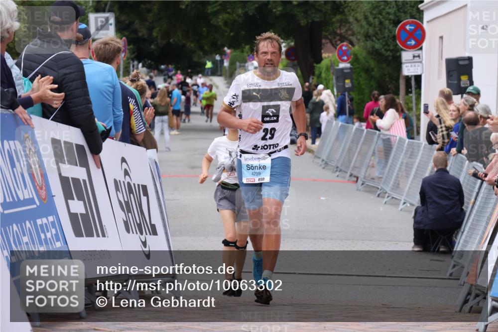 30.08.2026 - Blankeneser Heldenlauf Lena Gebhardt http://msf.ph/oto/10063302 30.08.2026 12:37:33 Ziel 4239 meine-sportfotos.de