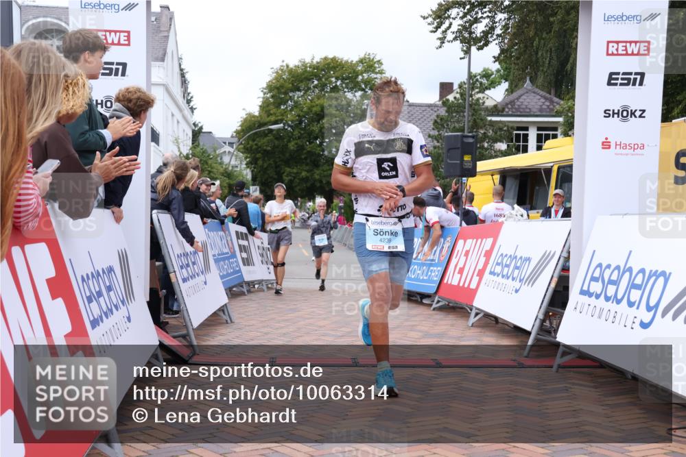 30.08.2026 - Blankeneser Heldenlauf Lena Gebhardt http://msf.ph/oto/10063314 30.08.2026 12:37:37 Ziel 2084, 4239, 4257 meine-sportfotos.de