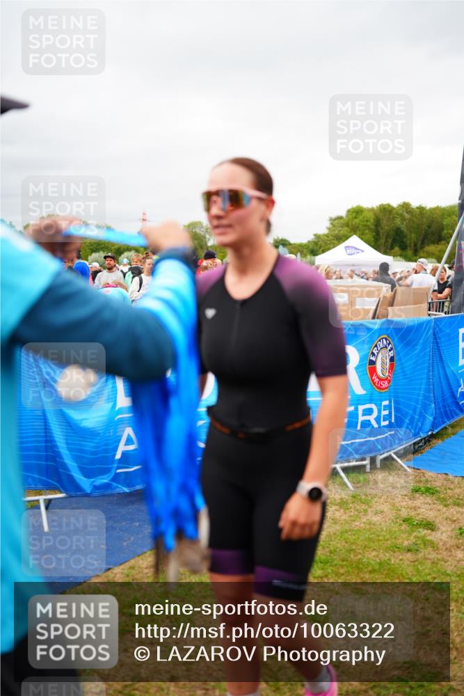 30.08.2026 - Elbe Triathlon Hamburg LAZAROV Photography http://msf.ph/oto/10063322 30.08.2026 11:54:37 Ziel 1350 meine-sportfotos.de