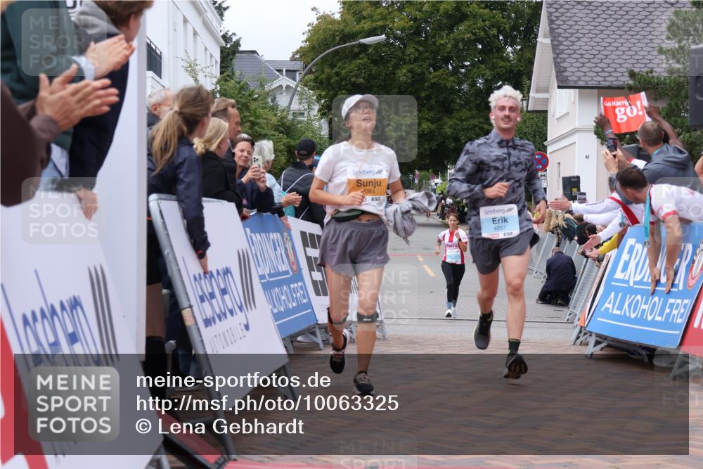 30.08.2026 - Blankeneser Heldenlauf Lena Gebhardt http://msf.ph/oto/10063325 30.08.2026 12:37:39 Ziel 2084, 4239, 4257 meine-sportfotos.de