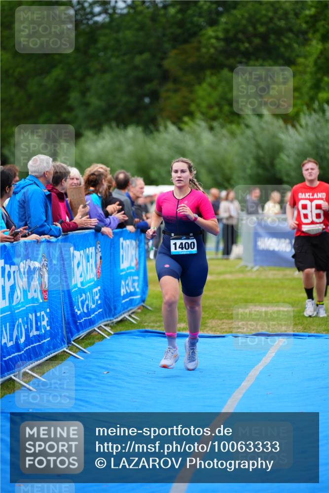 30.08.2026 - Elbe Triathlon Hamburg LAZAROV Photography http://msf.ph/oto/10063333 30.08.2026 11:54:46 Ziel 479, 1400 meine-sportfotos.de