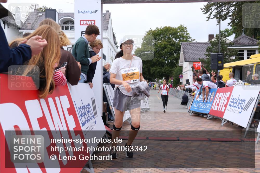 30.08.2026 - Blankeneser Heldenlauf Lena Gebhardt http://msf.ph/oto/10063342 30.08.2026 12:37:42 Ziel 2084, 4239, 4257, 4477 meine-sportfotos.de