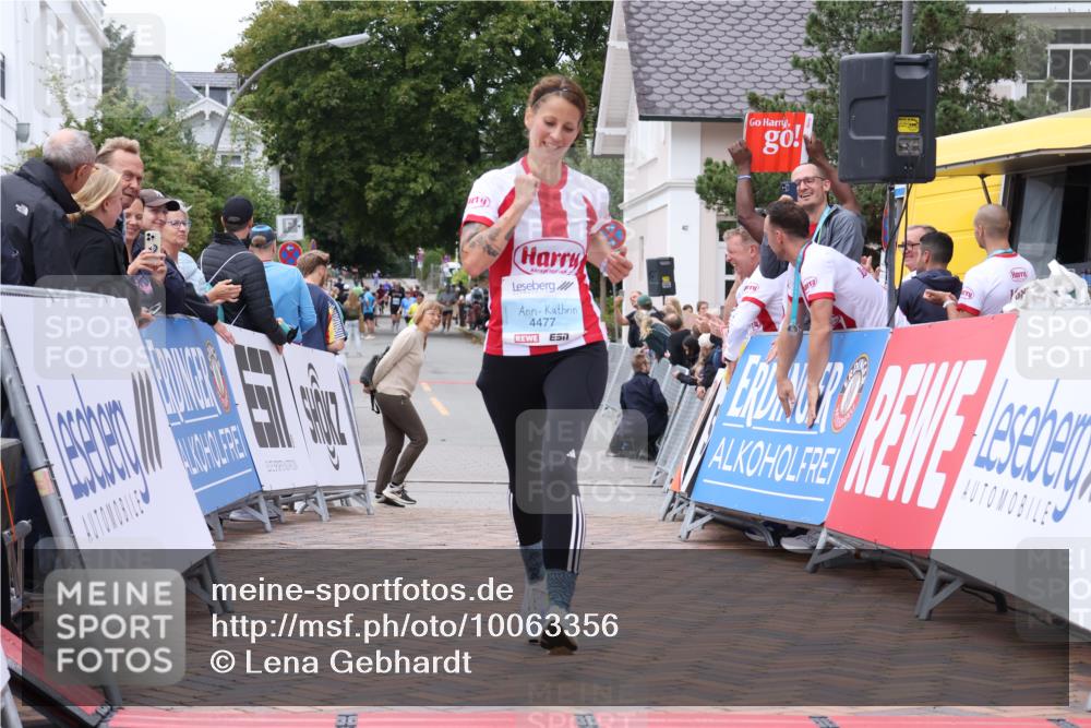 30.08.2026 - Blankeneser Heldenlauf Lena Gebhardt http://msf.ph/oto/10063356 30.08.2026 12:37:45 Ziel 2084, 4257, 4477 meine-sportfotos.de
