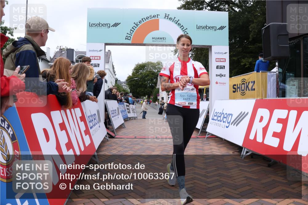 30.08.2026 - Blankeneser Heldenlauf Lena Gebhardt http://msf.ph/oto/10063367 30.08.2026 12:37:47 Ziel 2084, 4257, 4477 meine-sportfotos.de