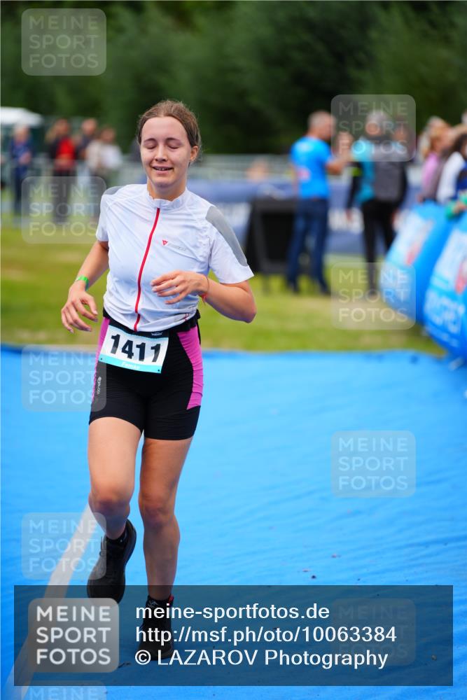 30.08.2026 - Elbe Triathlon Hamburg LAZAROV Photography http://msf.ph/oto/10063384 30.08.2026 11:55:19 Ziel 1411 meine-sportfotos.de