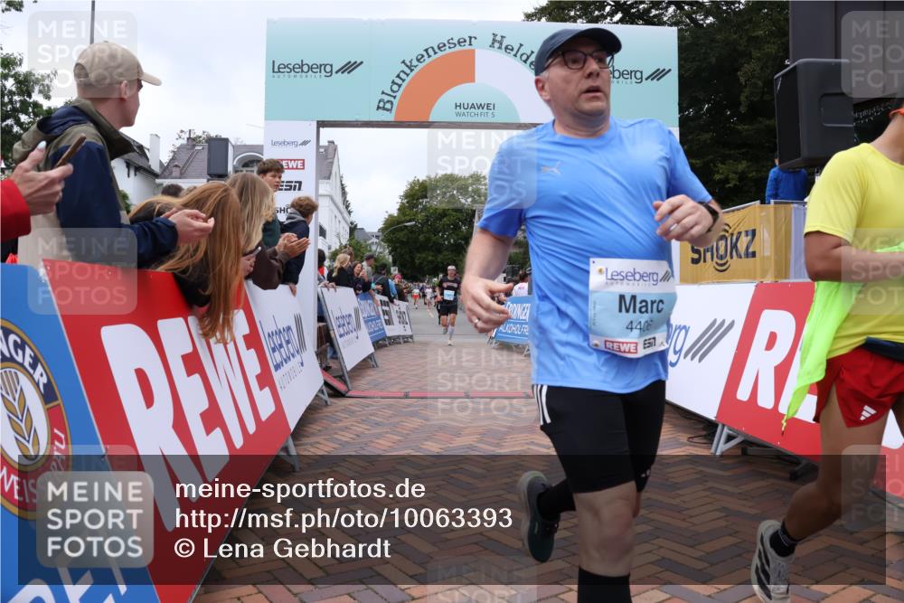 30.08.2026 - Blankeneser Heldenlauf Lena Gebhardt http://msf.ph/oto/10063393 30.08.2026 12:38:06 Ziel 4406, 4474 meine-sportfotos.de