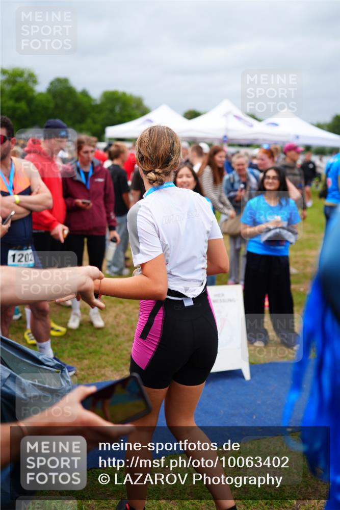 30.08.2026 - Elbe Triathlon Hamburg LAZAROV Photography http://msf.ph/oto/10063402 30.08.2026 11:55:28 Ziel 1343 meine-sportfotos.de