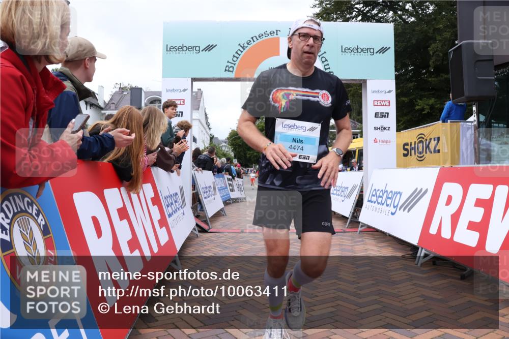 30.08.2026 - Blankeneser Heldenlauf Lena Gebhardt http://msf.ph/oto/10063411 30.08.2026 12:38:10 Ziel 4288, 4406, 4474 meine-sportfotos.de
