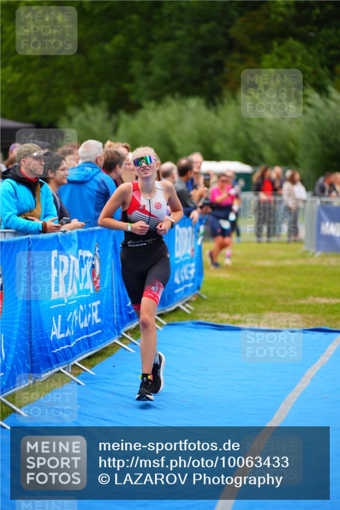 30.08.2026 - Elbe Triathlon Hamburg LAZAROV Photography http://msf.ph/oto/10063433 30.08.2026 11:55:48 Ziel 1423, 1507 meine-sportfotos.de
