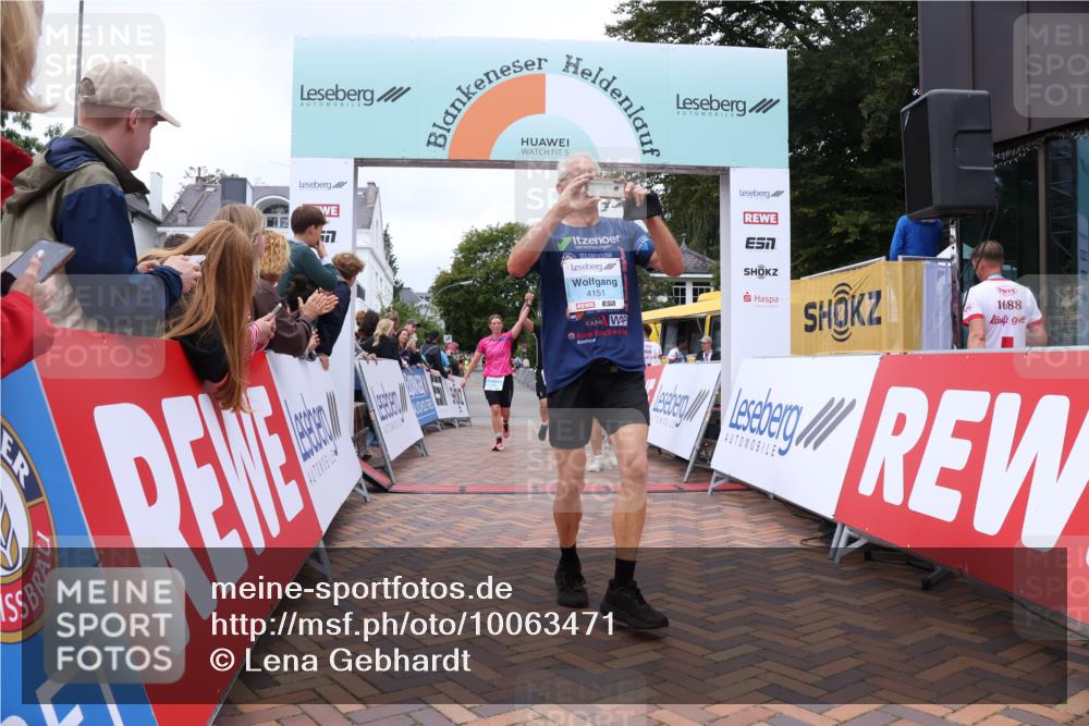 30.08.2026 - Blankeneser Heldenlauf Lena Gebhardt http://msf.ph/oto/10063471 30.08.2026 12:38:25 Ziel 2041, 4028, 4151, 4235, 4265, 4447, 4475 meine-sportfotos.de