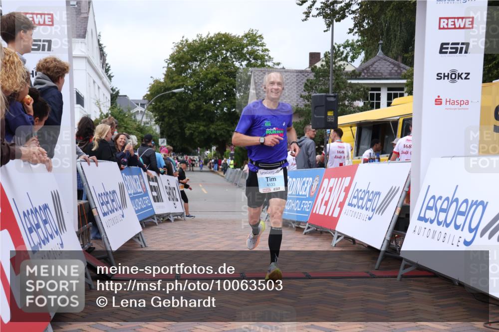 30.08.2026 - Blankeneser Heldenlauf Lena Gebhardt http://msf.ph/oto/10063503 30.08.2026 12:38:30 Ziel 2041, 4133, 4151, 4265, 4447 meine-sportfotos.de