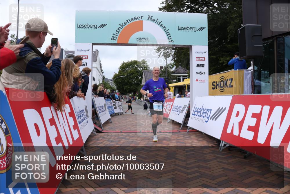 30.08.2026 - Blankeneser Heldenlauf Lena Gebhardt http://msf.ph/oto/10063507 30.08.2026 12:38:31 Ziel 2041, 4133, 4151, 4265, 4447 meine-sportfotos.de