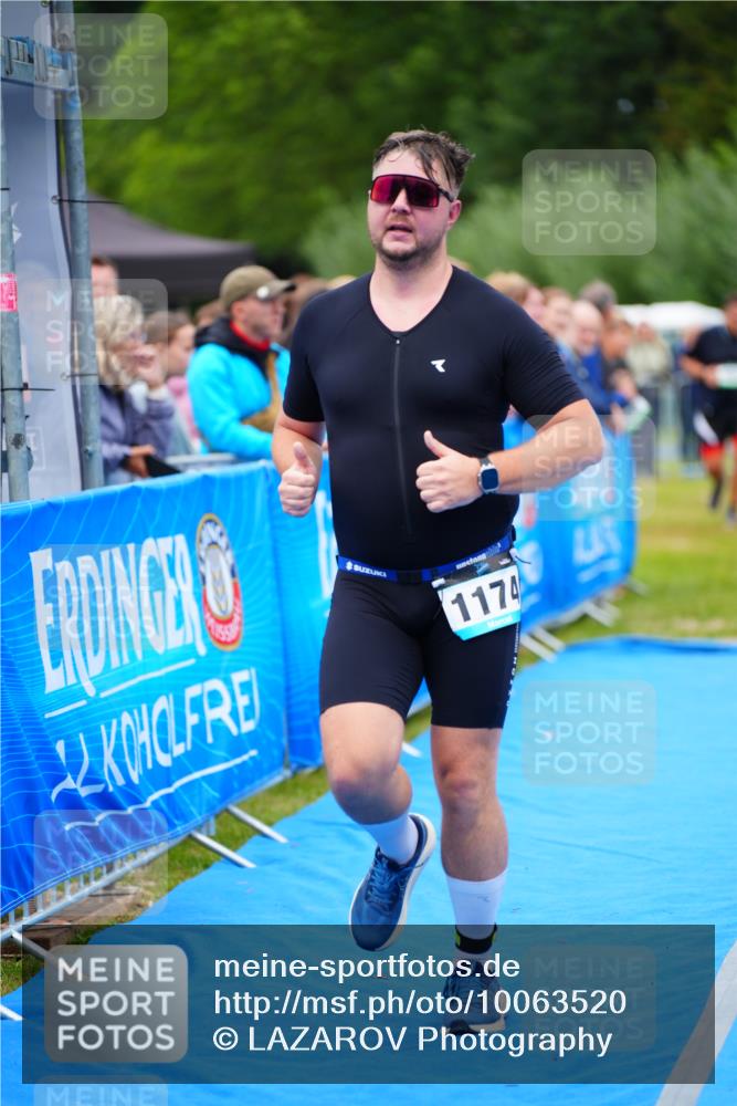 30.08.2026 - Elbe Triathlon Hamburg LAZAROV Photography http://msf.ph/oto/10063520 30.08.2026 11:56:30 Ziel 1174, 1392 meine-sportfotos.de