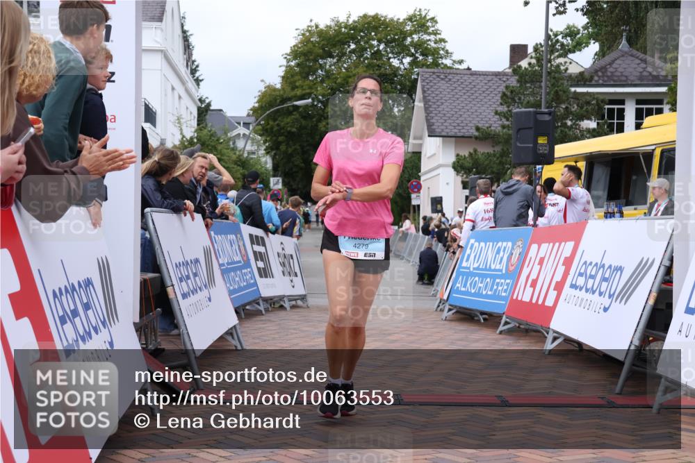 30.08.2026 - Blankeneser Heldenlauf Lena Gebhardt http://msf.ph/oto/10063553 30.08.2026 12:38:58 Ziel 2399, 2546, 4226, 4279 meine-sportfotos.de