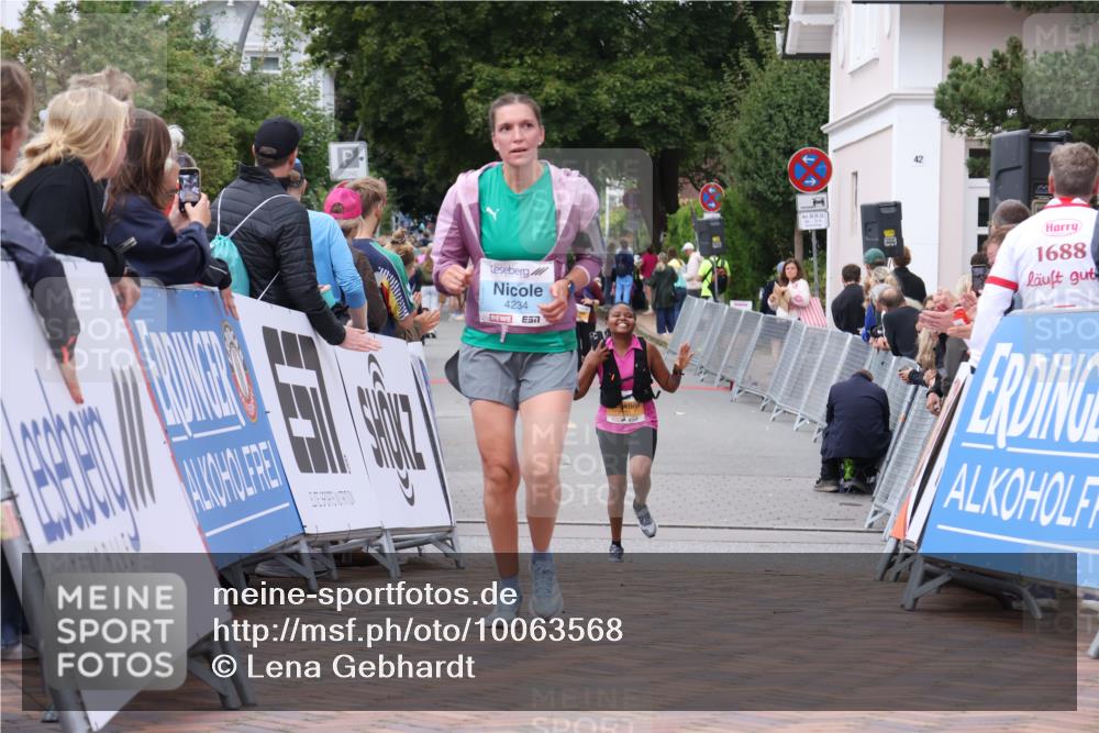 30.08.2026 - Blankeneser Heldenlauf Lena Gebhardt http://msf.ph/oto/10063568 30.08.2026 12:39:06 Ziel 4234 meine-sportfotos.de