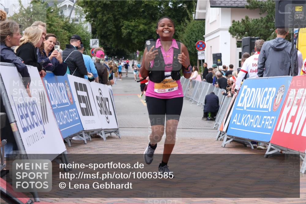 30.08.2026 - Blankeneser Heldenlauf Lena Gebhardt http://msf.ph/oto/10063585 30.08.2026 12:39:12 Ziel 2651, 4234 meine-sportfotos.de