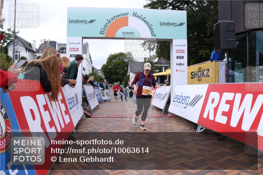 30.08.2026 - Blankeneser Heldenlauf Lena Gebhardt http://msf.ph/oto/10063614 30.08.2026 12:39:19 Ziel 2651, 2826, 4306 meine-sportfotos.de