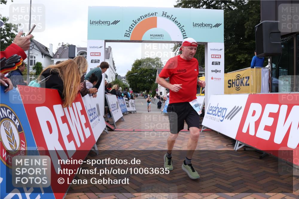 30.08.2026 - Blankeneser Heldenlauf Lena Gebhardt http://msf.ph/oto/10063635 30.08.2026 12:39:24 Ziel 2242, 2826, 4306 meine-sportfotos.de