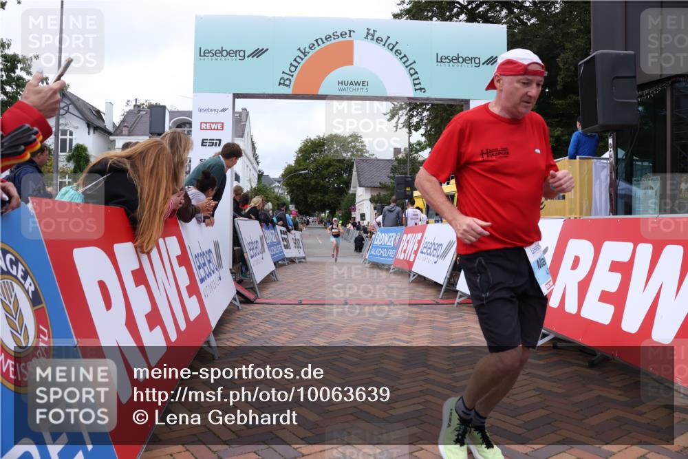30.08.2026 - Blankeneser Heldenlauf Lena Gebhardt http://msf.ph/oto/10063639 30.08.2026 12:39:24 Ziel 2242, 2826, 4306 meine-sportfotos.de