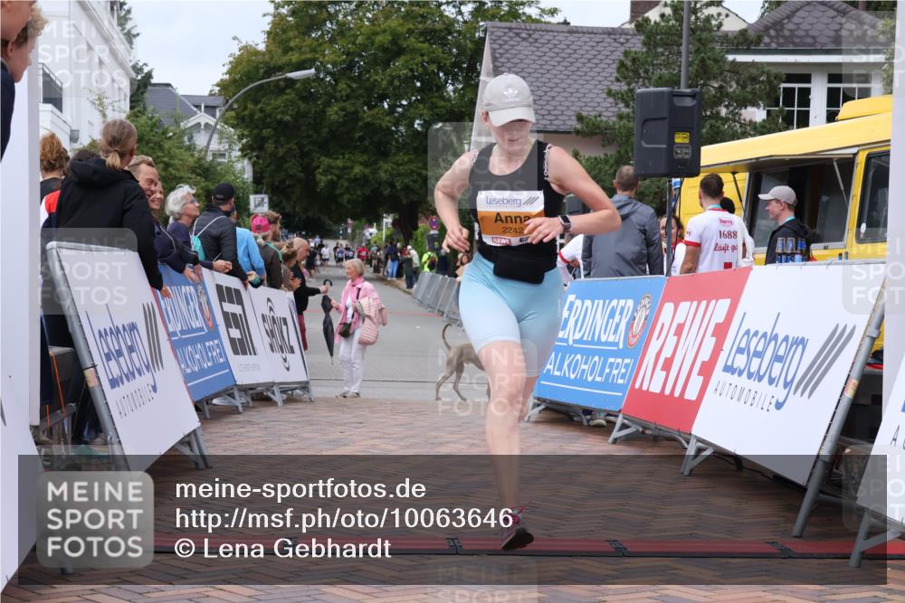 30.08.2026 - Blankeneser Heldenlauf Lena Gebhardt http://msf.ph/oto/10063646 30.08.2026 12:39:27 Ziel 2242, 4306 meine-sportfotos.de