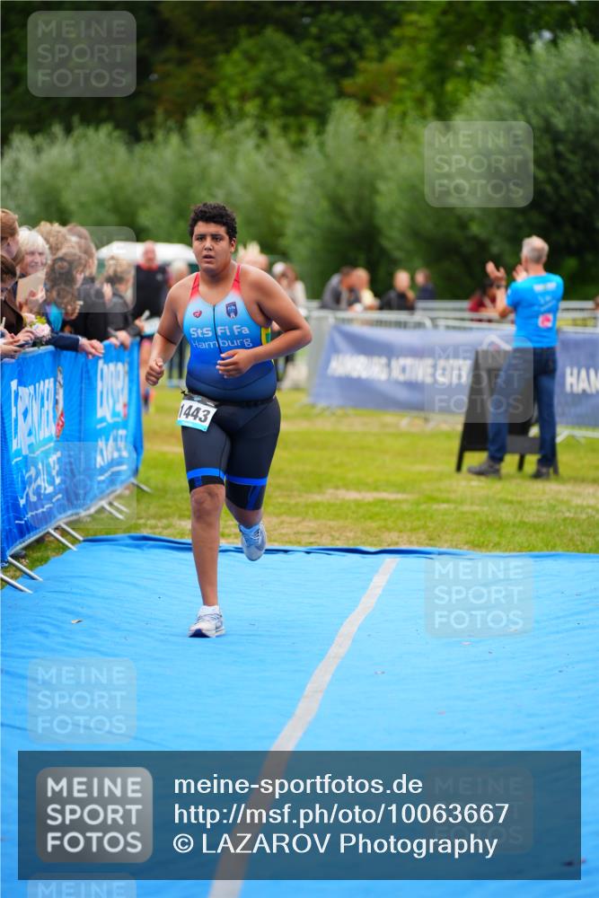 30.08.2026 - Elbe Triathlon Hamburg LAZAROV Photography http://msf.ph/oto/10063667 30.08.2026 11:58:02 Ziel 962, 1333, 1443, 1458 meine-sportfotos.de
