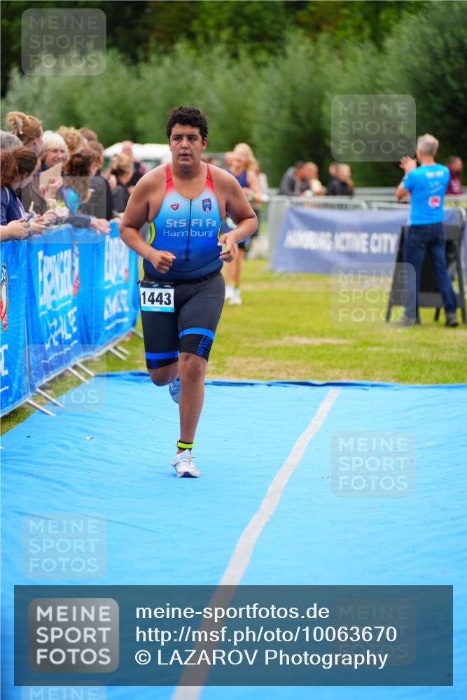 30.08.2026 - Elbe Triathlon Hamburg LAZAROV Photography http://msf.ph/oto/10063670 30.08.2026 11:58:02 Ziel 962, 1333, 1443, 1458 meine-sportfotos.de