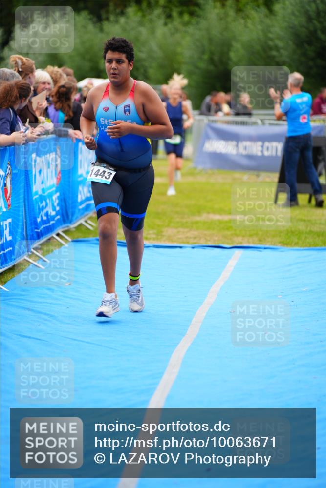 30.08.2026 - Elbe Triathlon Hamburg LAZAROV Photography http://msf.ph/oto/10063671 30.08.2026 11:58:03 Ziel 962, 1333, 1443, 1458 meine-sportfotos.de