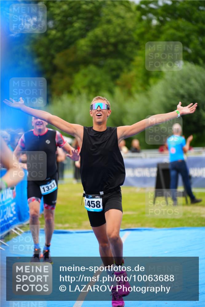 30.08.2026 - Elbe Triathlon Hamburg LAZAROV Photography http://msf.ph/oto/10063688 30.08.2026 11:58:09 Ziel 901, 962, 1181, 1333, 1458 meine-sportfotos.de