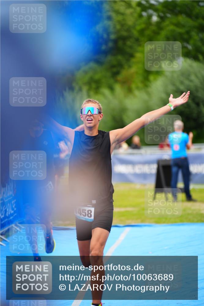 30.08.2026 - Elbe Triathlon Hamburg LAZAROV Photography http://msf.ph/oto/10063689 30.08.2026 11:58:09 Ziel 901, 962, 1181, 1333, 1458 meine-sportfotos.de