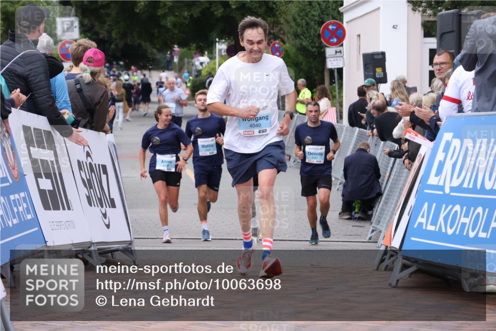 30.08.2026 - Blankeneser Heldenlauf Lena Gebhardt http://msf.ph/oto/10063698 30.08.2026 12:40:01 Ziel 4049 meine-sportfotos.de
