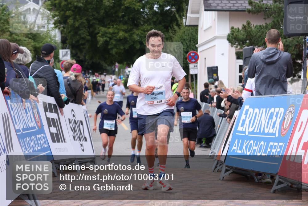 30.08.2026 - Blankeneser Heldenlauf Lena Gebhardt http://msf.ph/oto/10063701 30.08.2026 12:40:03 Ziel 4049 meine-sportfotos.de