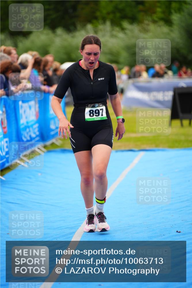 30.08.2026 - Elbe Triathlon Hamburg LAZAROV Photography http://msf.ph/oto/10063713 30.08.2026 11:58:23 Ziel 897, 940, 1462, 1575 meine-sportfotos.de