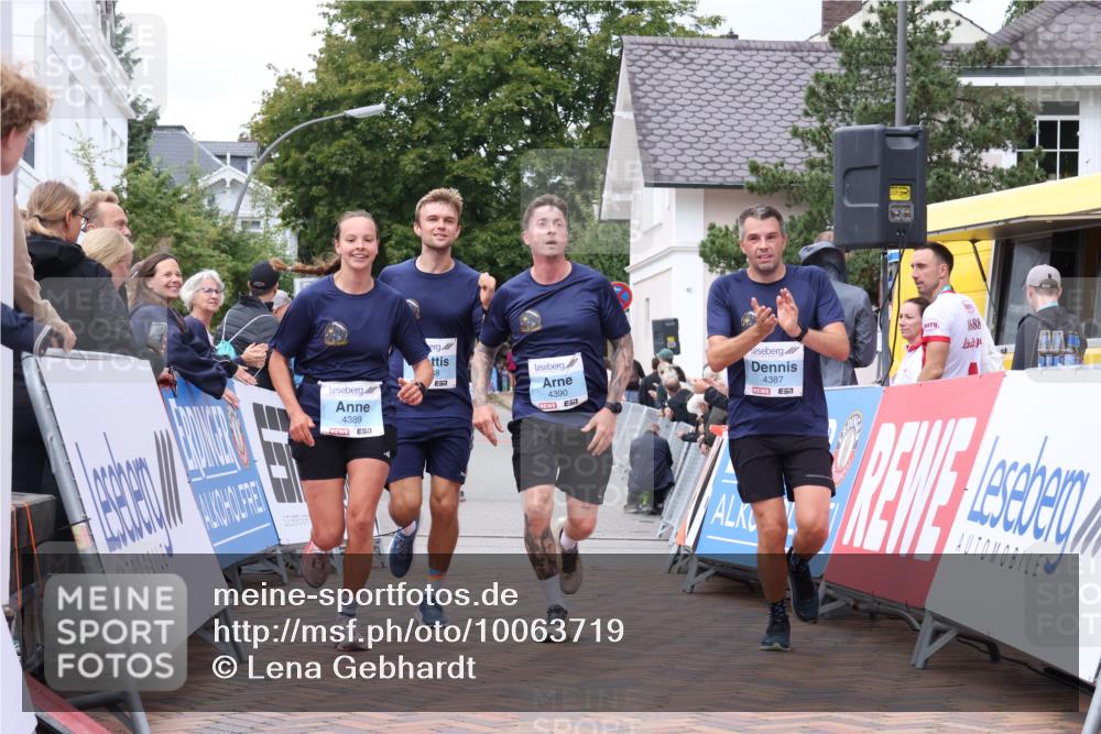 30.08.2026 - Blankeneser Heldenlauf Lena Gebhardt http://msf.ph/oto/10063719 30.08.2026 12:40:07 Ziel 4049, 4387, 4388, 4389, 4390 meine-sportfotos.de