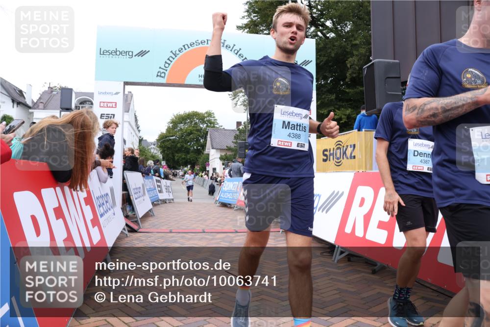 30.08.2026 - Blankeneser Heldenlauf Lena Gebhardt http://msf.ph/oto/10063741 30.08.2026 12:40:10 Ziel 4049, 4387, 4388, 4389, 4390 meine-sportfotos.de